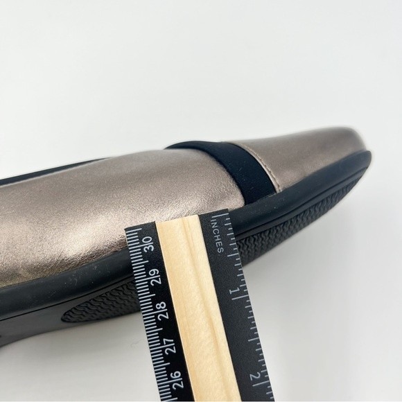 Clarks Women's Un Darcey Ease 2 Pebble Metallic Leather Ballet Flats Shoes 11 - Picture 12 of 12